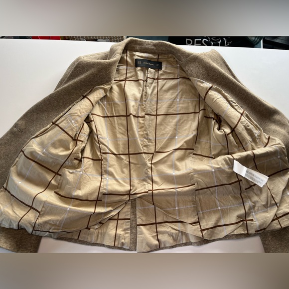Zara Women's Beige Blazer with Brown Elbow Patches - Picture 6 of 9